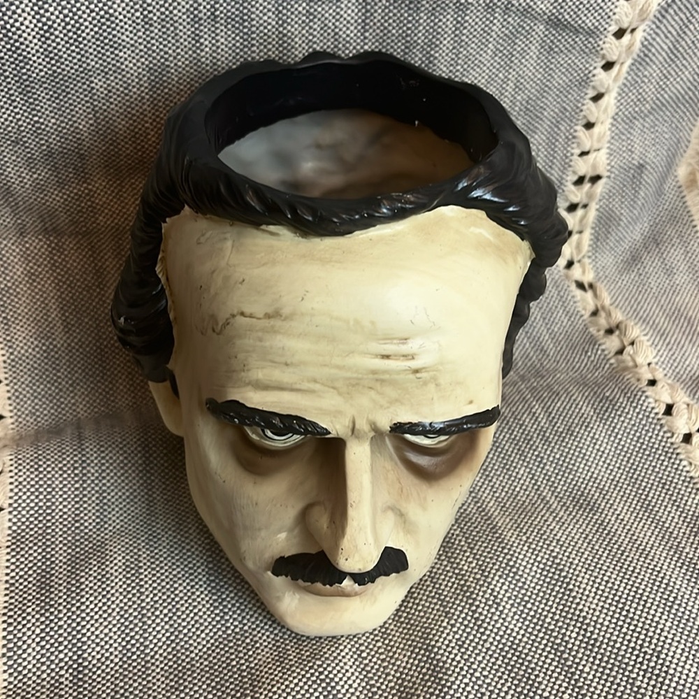 Ceramic Bust Planter - Picture 3 of 10